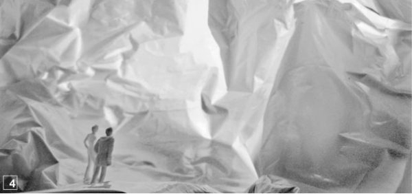 Dans la grotte de glace (grand sac en plastique blanc) (Image: «Bauten, Städte, Landschaften» («Bâtiments, villes, paysages»))