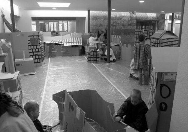 Innenleben der Burg (Bild: Studienwoche “Wir bauen eine Burg”)