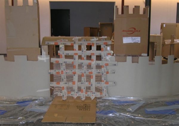 Burg bauen (Bild: Studienwoche “Wir bauen eine Burg”)