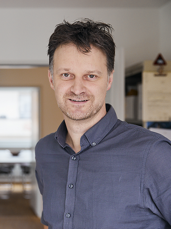 Elias Leimbacher<br>Dipl. Architekt FH<br>Winterthur