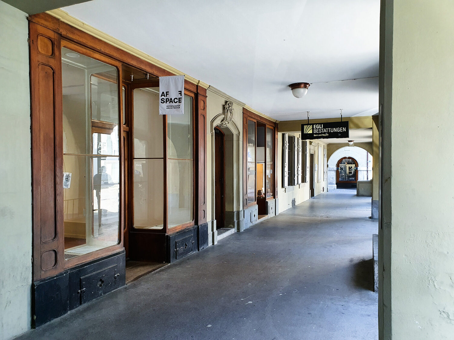 Der Affspace liegt unter den Lauben beim Berner Münster. (Bild: Affspace)