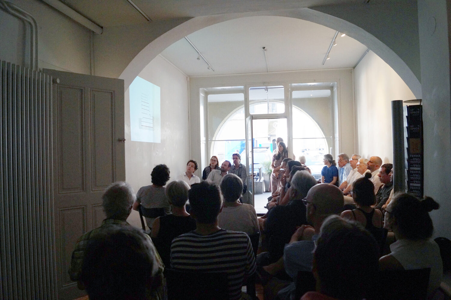 Vortrag von BHSF Architekten Zürich und Tobias Willimann der Genossenschaft Warmbächli zum Bauprojekt Warmbächli in Bern. (Bild: Affspace)